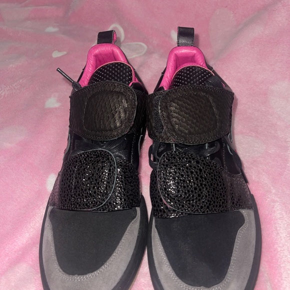 Sia Collective Vulture Sk8 Blink - Picture 2 of 5